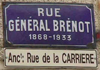 Plaque de rue à Guémené-sur-Scorff, 56 Morbihan, France, lieu de naissance du général