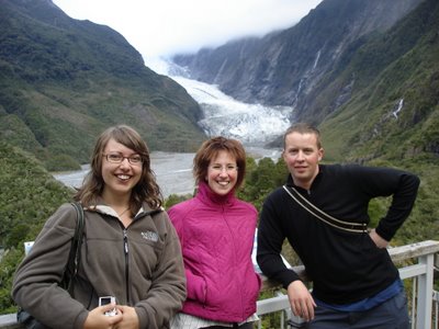 Anna, Lizzy and Tim at the Franz Josef Glacier