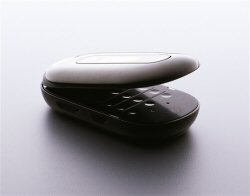 Motorola pebl v6 cellfone