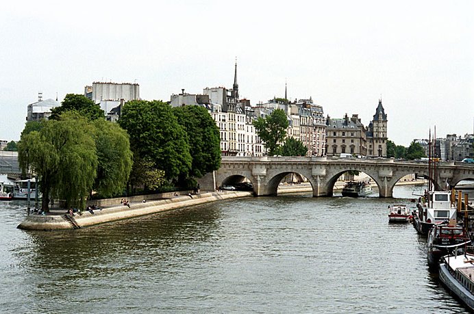 Paris deconstructed: Pont Neuf
