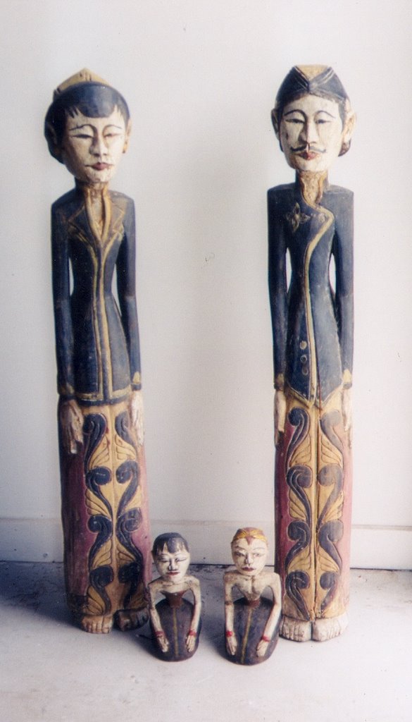 antique wedding dolls