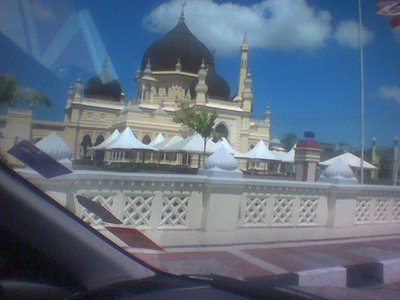 My, this mosque quite huge in Perlis...