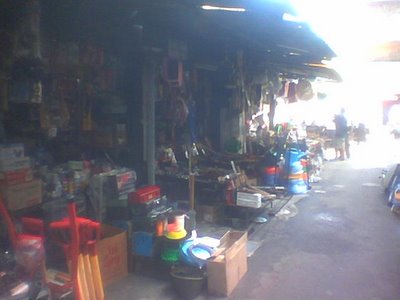 don't look at this place like a junk area, foreigns do come and buy stuffs from here...