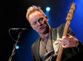 The British singer Sting shined in Costa Rica.