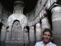 Kati a legidosebb templomban