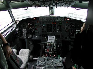 Air New Zealand B737 in the cockpit