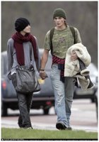 Keira Knightley & boyfriend spend a romantic day