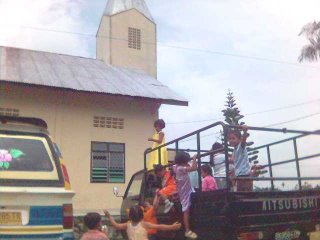 dakdanak murid sikolah minggu GKPS sonari.