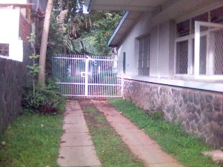 Pintu Gerbang menuju Asrama Wisma Sejahtera di Bandung
