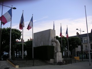 Monument aux morts de la guerre 1914-1918, Place Lafayette, Châteauroux