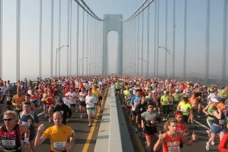 ベラゾノ橋。NYCマラソンで有名な風景ですね。