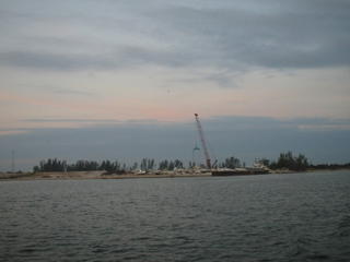 Craning wrecked boats, Fort Pierce