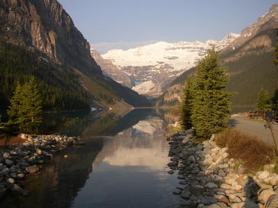 Le lac Louise à côté de Banff (Montagnes rocheuses canadiennes en Colombie Britannique - Alberta) 