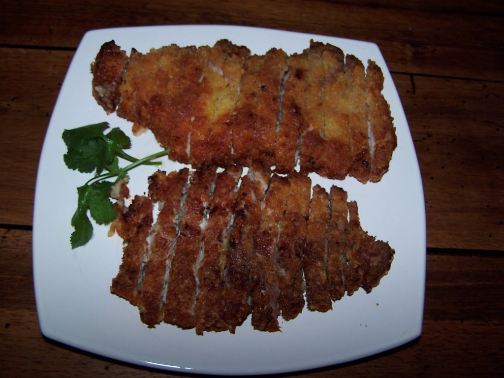 Vientiana lao cuisine: côtes de porc panées à la japonaise (tonkatsu)