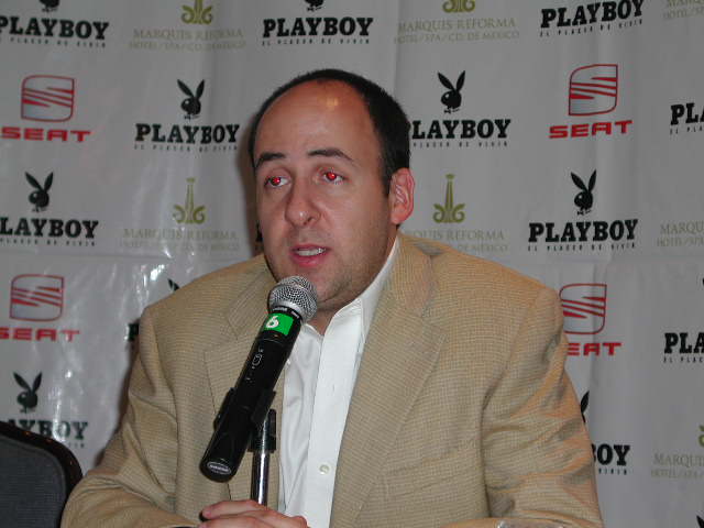 Ø Inédito y único para Playboy México: Raúl Saylors