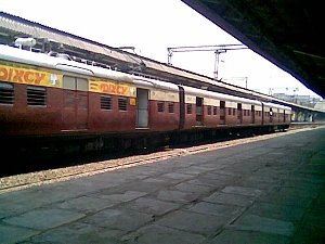 MRTS train of three cars