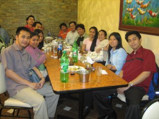 dinner at seafood restaurant macapagal