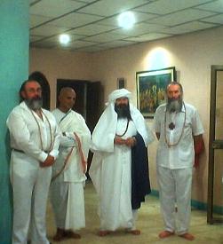 Maestros Oxil Pali Ur, Guru Mangala, Al Zahir Sheikh GG:: y Sat Chellah Michan