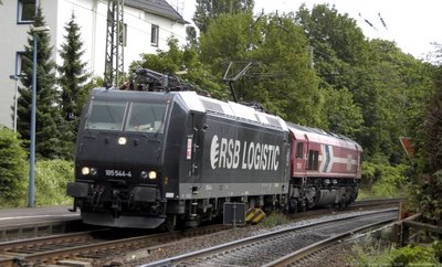 Doppeltraktion HGK RSB Logistic - BR 185 544-4 und Class66 DE62
