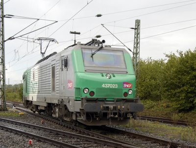 SNCF 437023 im Güterbahnhof Gremberg
