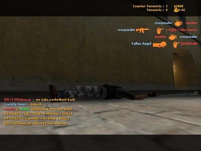 cs_italy%20mookie%20and%20crazysnake%20nade%20each%20other.jpg