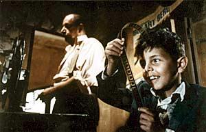 If you love movies, you must watch 'Cinema Paradiso