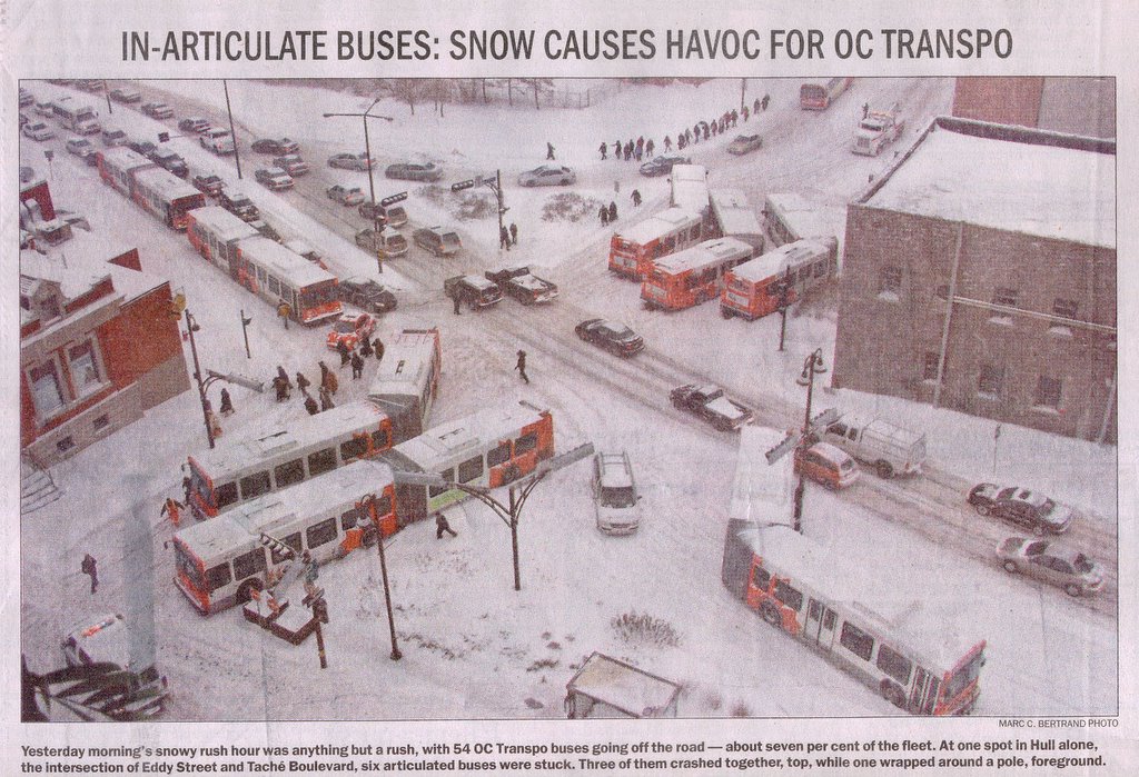 oc-transpo-articulated-buses-stuck.jpg
