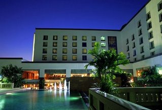 Royal Princess Srinakarin Hotel - Deluxe Hotel in Bangkok