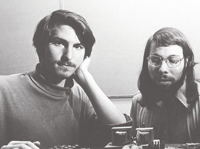 Jobs con más pelo y Wozniak con la misma barba de siempre