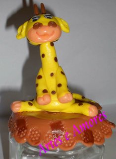 Frasco com Girafa em Biscuit