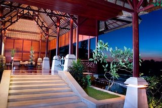 Kupu Kupu Barong Bali Hotel