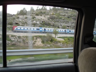 Tel-Aviv-bound train