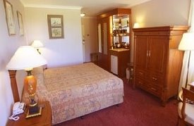 Guestroom in Doherty Leura Gardens Hotel Blue Mountain, Australia