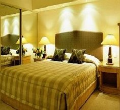 Guest Room in Hotel Saville 2 Bond Street Sydney, Australia
