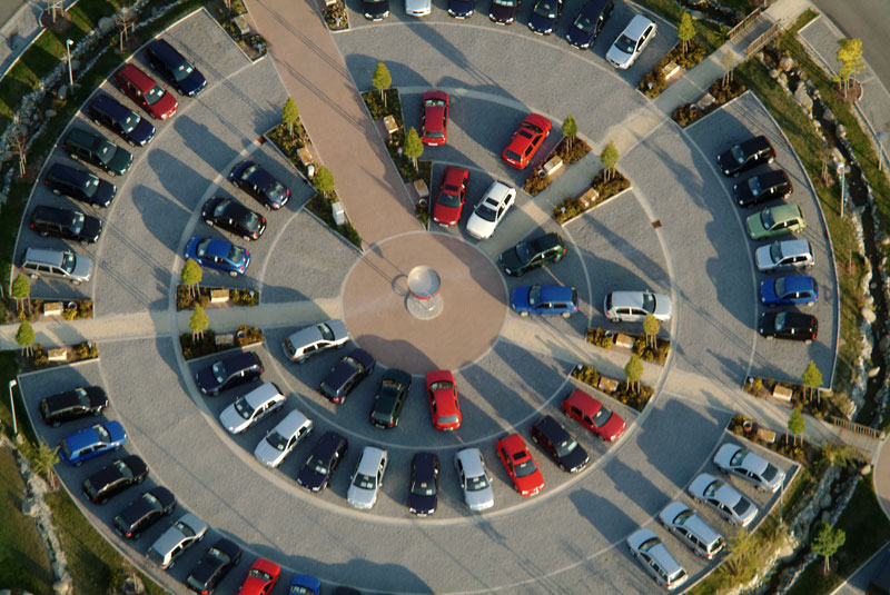 Peeing crowded best parking