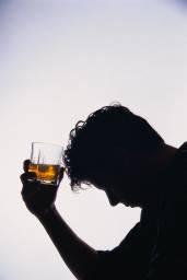 Psicofarmacoterapia en el tratamiento de los trastornos relacionados con el alcohol
