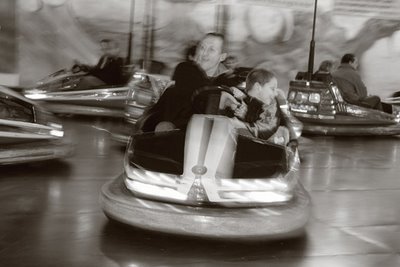 photo bumper car, auto-tamponneuse, auto scooter, foire de liège, copyright dominique houcmant, goldo graphisme