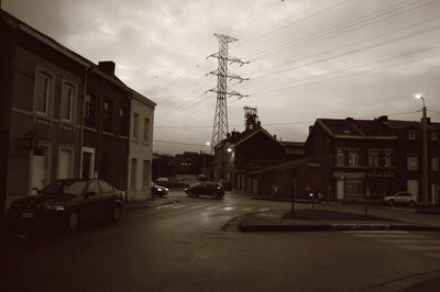 photo de seraing au crépuscule, photo dominique houcmant, goldo graphisme