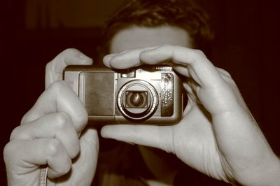 le photographe, photographer, red, concert, soundstation, liège belgique, photo dominique houcmant, goldo graphisme