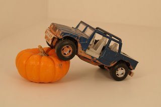 Hummer on pumpkin
