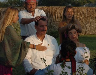 EL PROPIO PRESIDENTE VICENTE FOX Y SU ESPOSA RECIBIERON DIKSHA EL 20 DE MARZO EN EL INICIO DEL AÑO COSMICO DE MANOS DE Eyleen, Muriel y el CHAMAN EDUARDO DE LA Garza DE LA Peña, quienes realizaron el proceso de 21 dias en India y fueron iniciados para entregar Dikshas del linaje de Amma Bhagavan