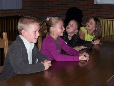 Het nieuwe schepencollege: Ferre Bynoe, Yince Van Saet, Stien Voorspoels en Nina Verstappen...