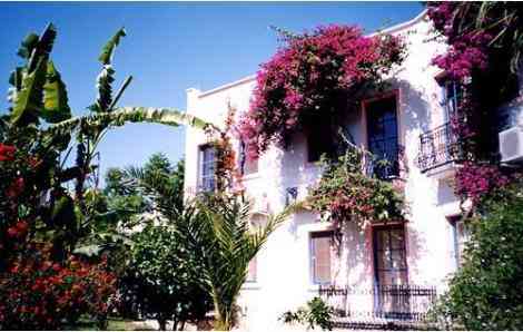 Bodrum Gundogan Da Satilik Denize Sifir Butik Otel Sandima Bodrum