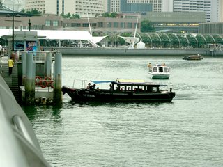 Bumboat Scenic Cruise Along Singapore River