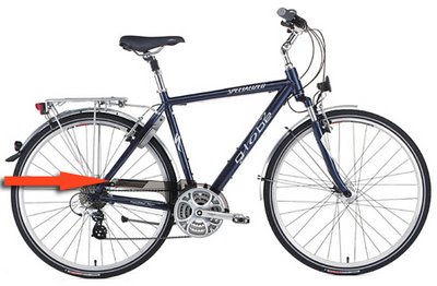 Image of Specialized Globe commuting bike with chainguard highlighted