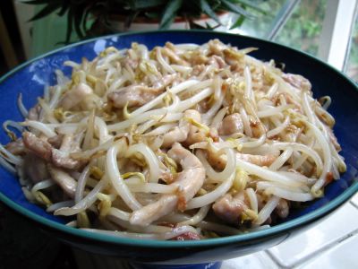 Stir-fried Beansprouts with Chicken