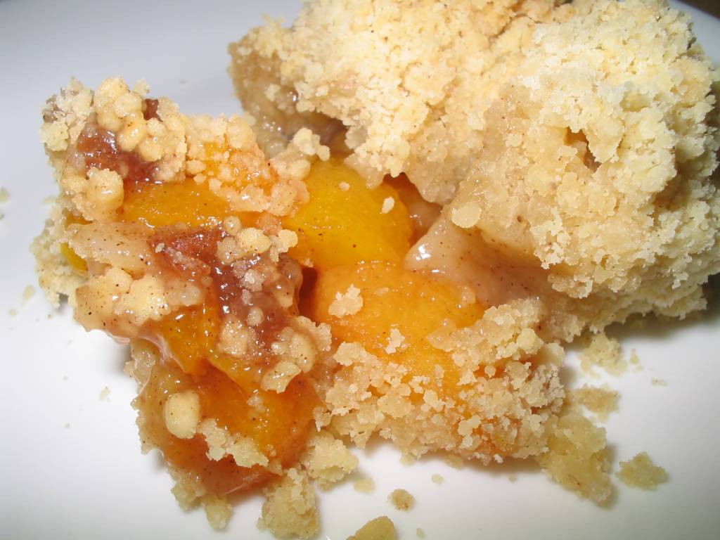 http://photos1.blogger.com/img/103/1570/1024/fruitcobbler.1.jpg