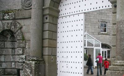 photograph picture of Powerscourt House, Enniskerry, Wicklow, Ireland, entrance