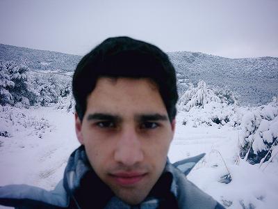 este soy yo, al fondo el paisaje nevado XD