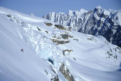 Dan Hudson ski photo from the Vertebrae Glacier